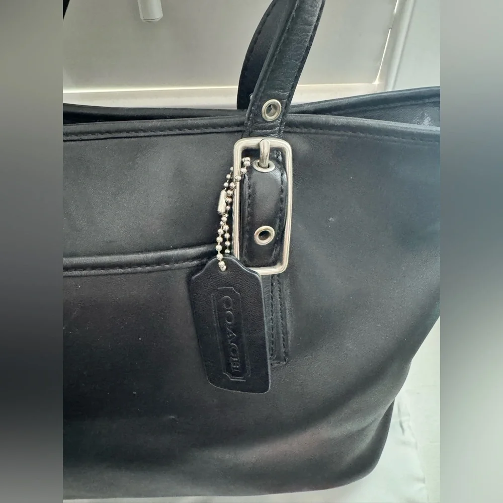 Coach Black Soft Leather Bag Satchel with Adjustable Straps EUC - Picture 4 of 10